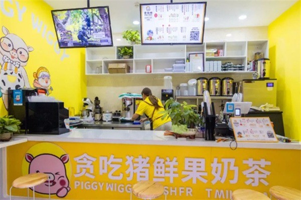 贪吃猪鲜果奶茶