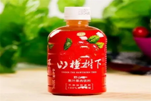 山楂树下冠芳