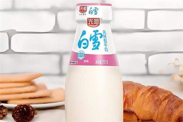 光明白雪酸奶