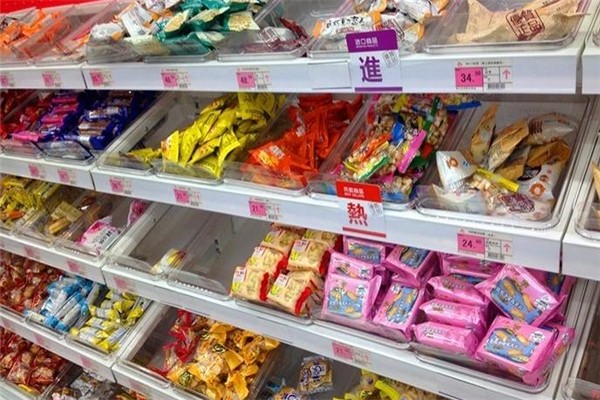 松鼠大本营零食加盟