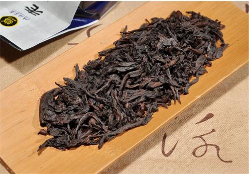 戏球岩茶