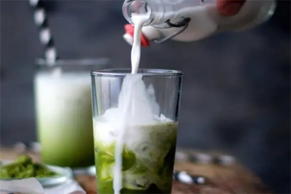 三只熊奶茶