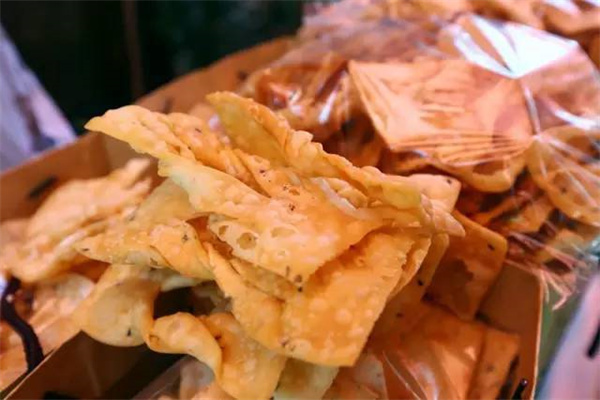 蹦蹦妈妈零食屋加盟