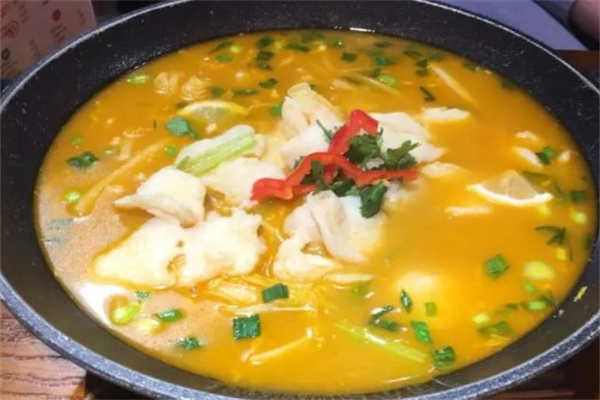 苗小坛酸菜鱼捞饭加盟
