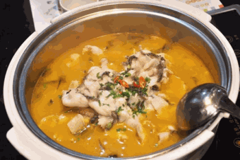 黄小姐一人一份酸菜鱼