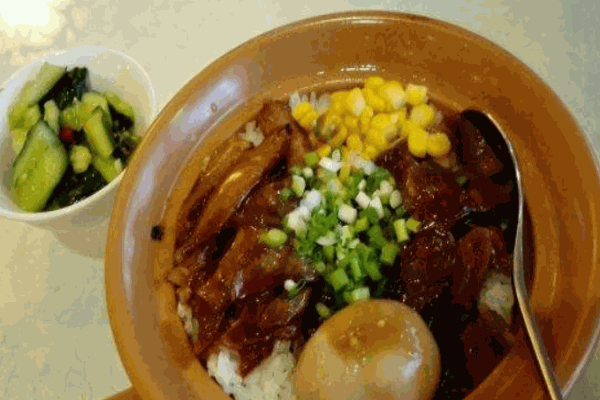 香肠公主煲仔饭加盟