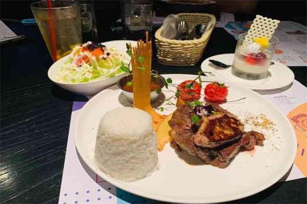​佰顿西餐厅