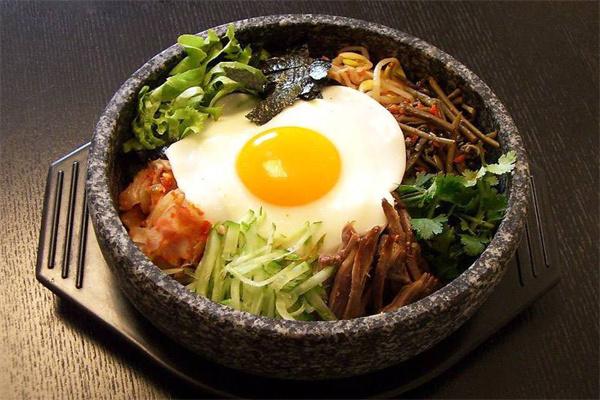 美石记石锅拌饭加盟