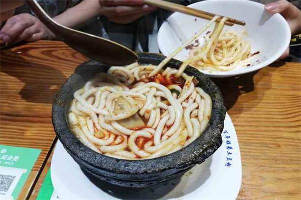 陶百年土豆粉加盟