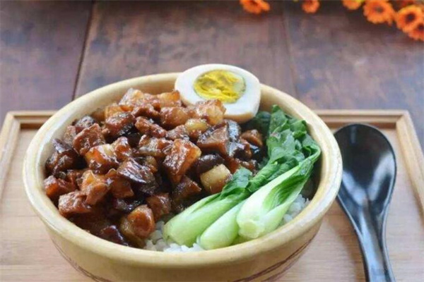 卤娘卤肉饭