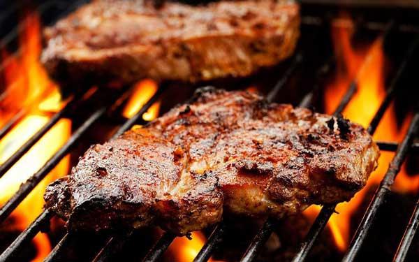 估得估得烤肉