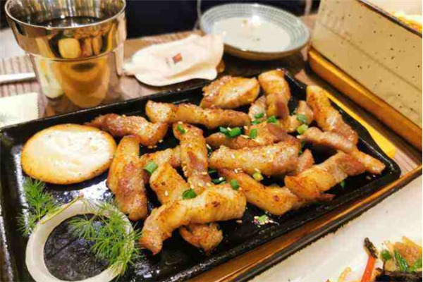 花开米上韩国料理加盟