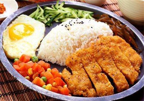 小猪鸡排饭