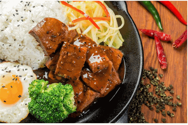 铁牛哥铁板牛排饭