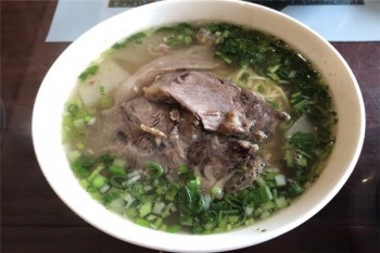 云峰牛肉面