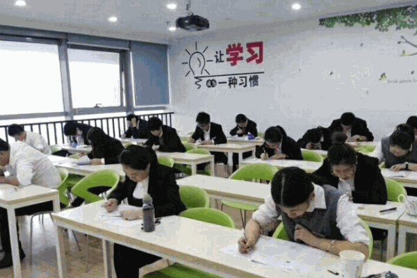 邦宝益智编程教育加盟
