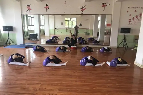 浦艺艺术