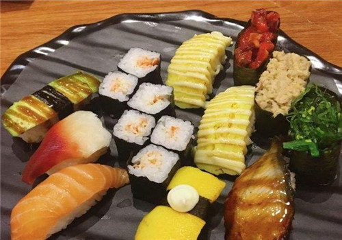 崔亚吉紫菜包饭