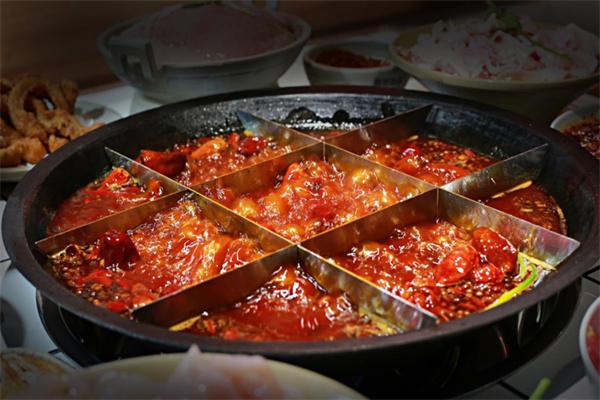 麻辣无情老火锅加盟