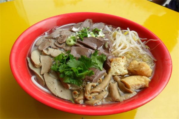 巧食天下鸭血粉丝
