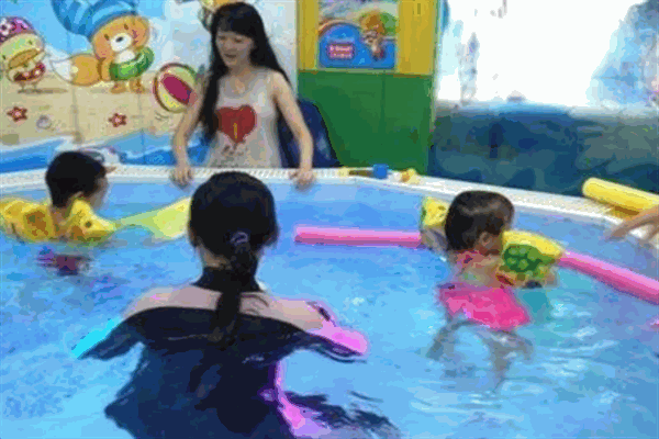 世纪顶点婴儿水育