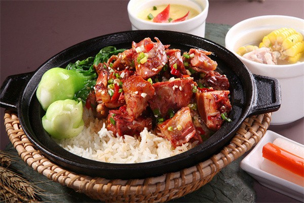 谷田煲仔饭