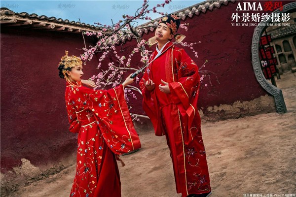 爱玛婚纱摄影