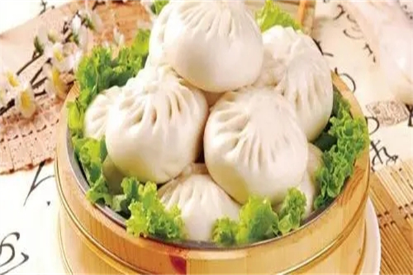 一蒸一笼包子