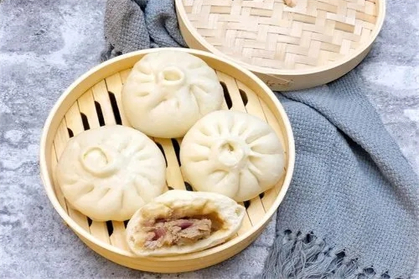 一蒸一笼包子