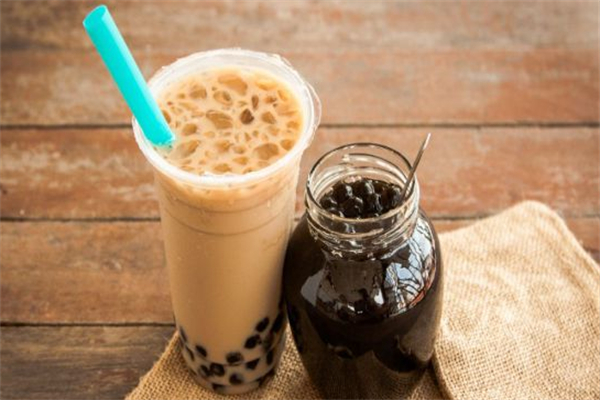 潘哒奶茶