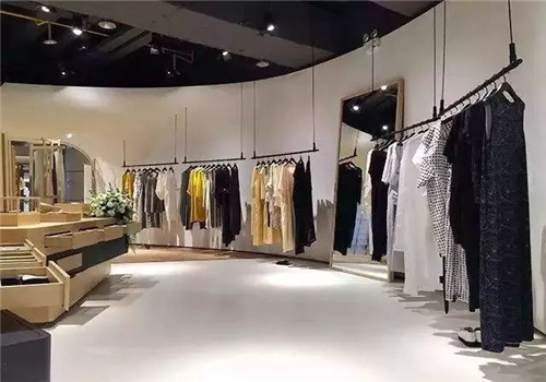 唯一女装