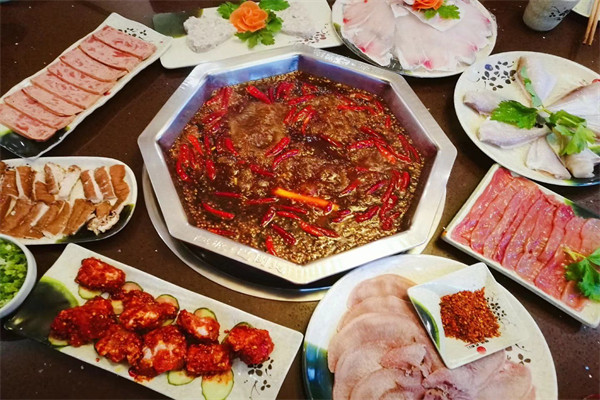 陆派·巴倒烫火锅加盟