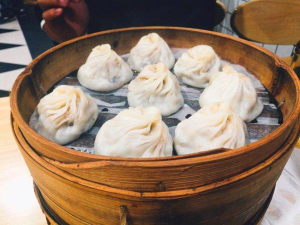 忆秦园小笼包