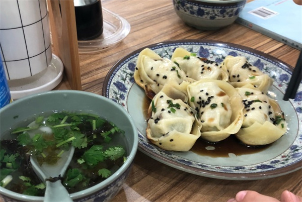 左阿婆崇明馄饨