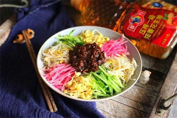 三兄炸酱面