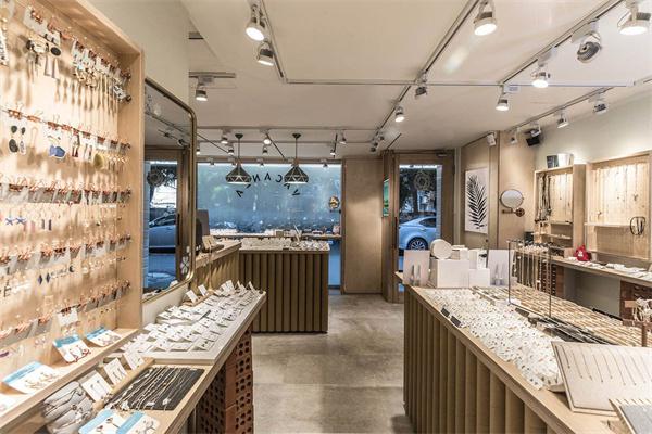 潮美汇饰品店