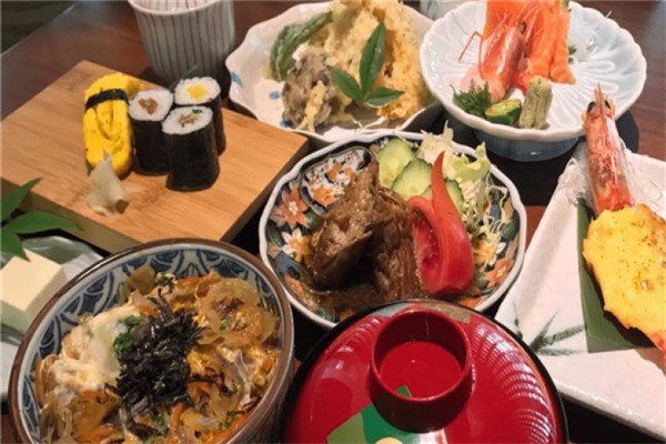 晚枫亭日本料理