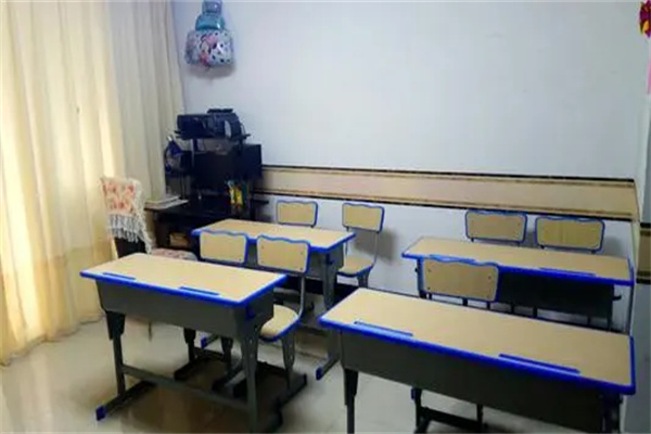 少年派托辅班