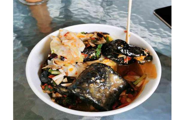 瑜湘侠臭豆腐