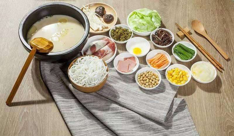 婆婆香过桥米线加盟