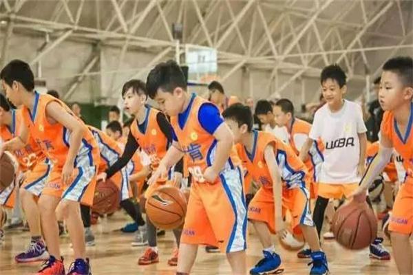 优肯篮球训练营加盟