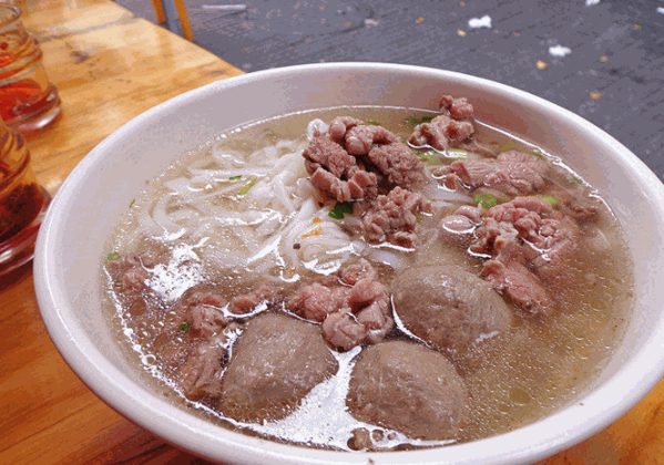 潮汕牛肉粿条汤