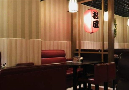 小鱼回转寿司