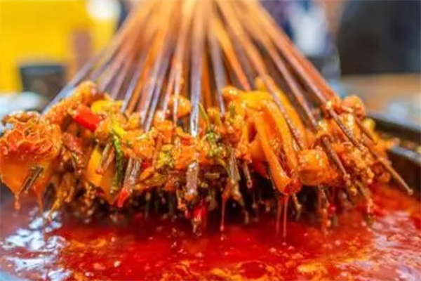 场外香钢管厂串串香加盟