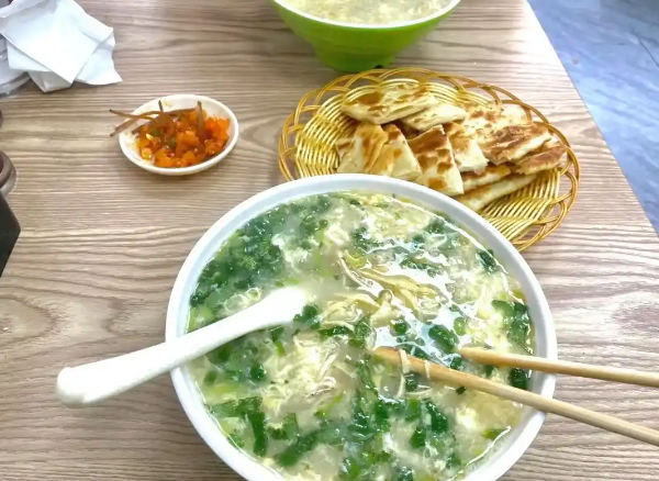 味世家油饼母鸡汤