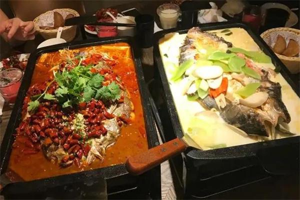 猫三鱼四烤鱼