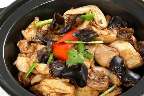 吴研黄焖鸡米饭